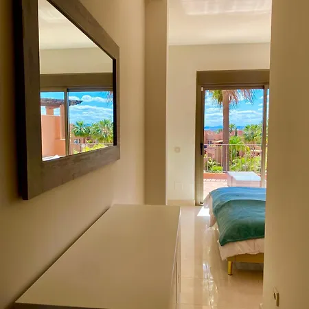 Seaview Penthouse In New Golden Mile