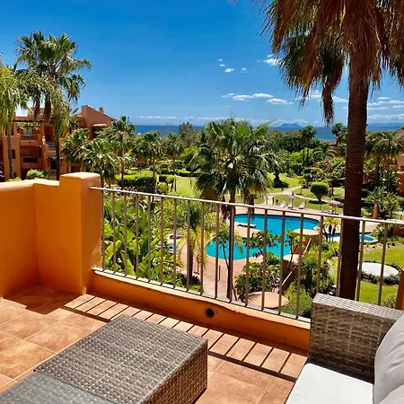 Seaview Penthouse In New Golden Mile * Estepona